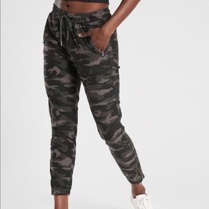 Athleta Farallon Camo Pant